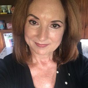 Meet your Posher, Gina